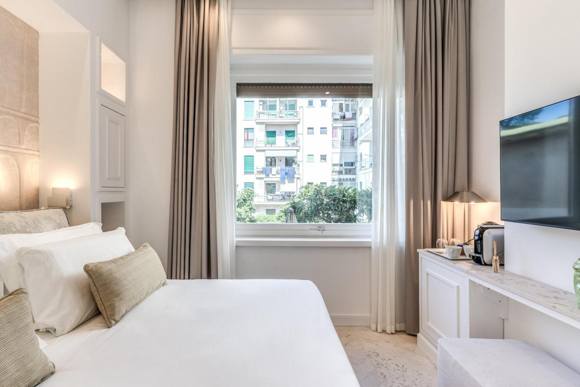 Diff'Rent Souls Rooms - Luxury Accomodation Сорренто Экстерьер фото