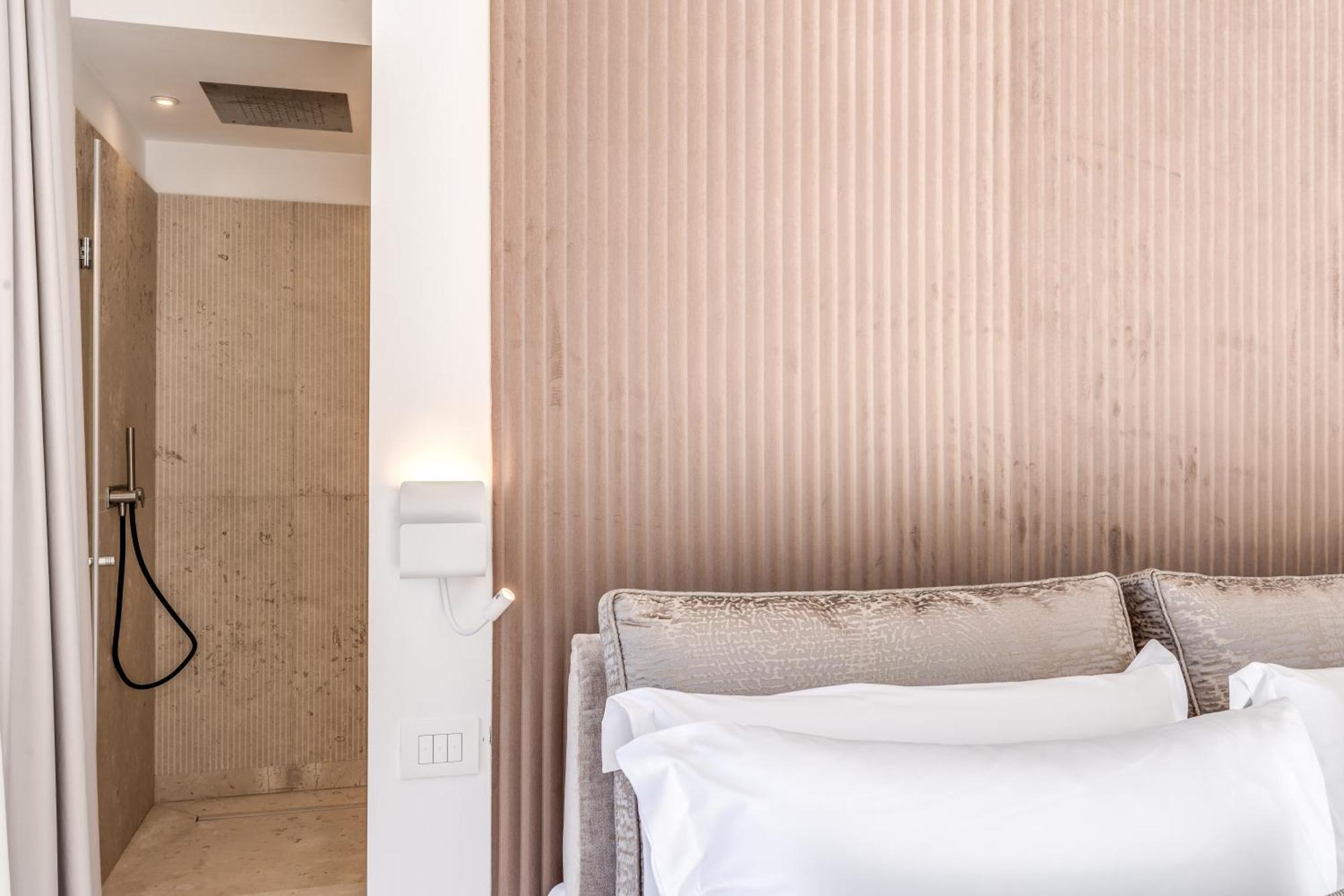 Diff'Rent Souls Rooms - Luxury Accomodation Сорренто Экстерьер фото