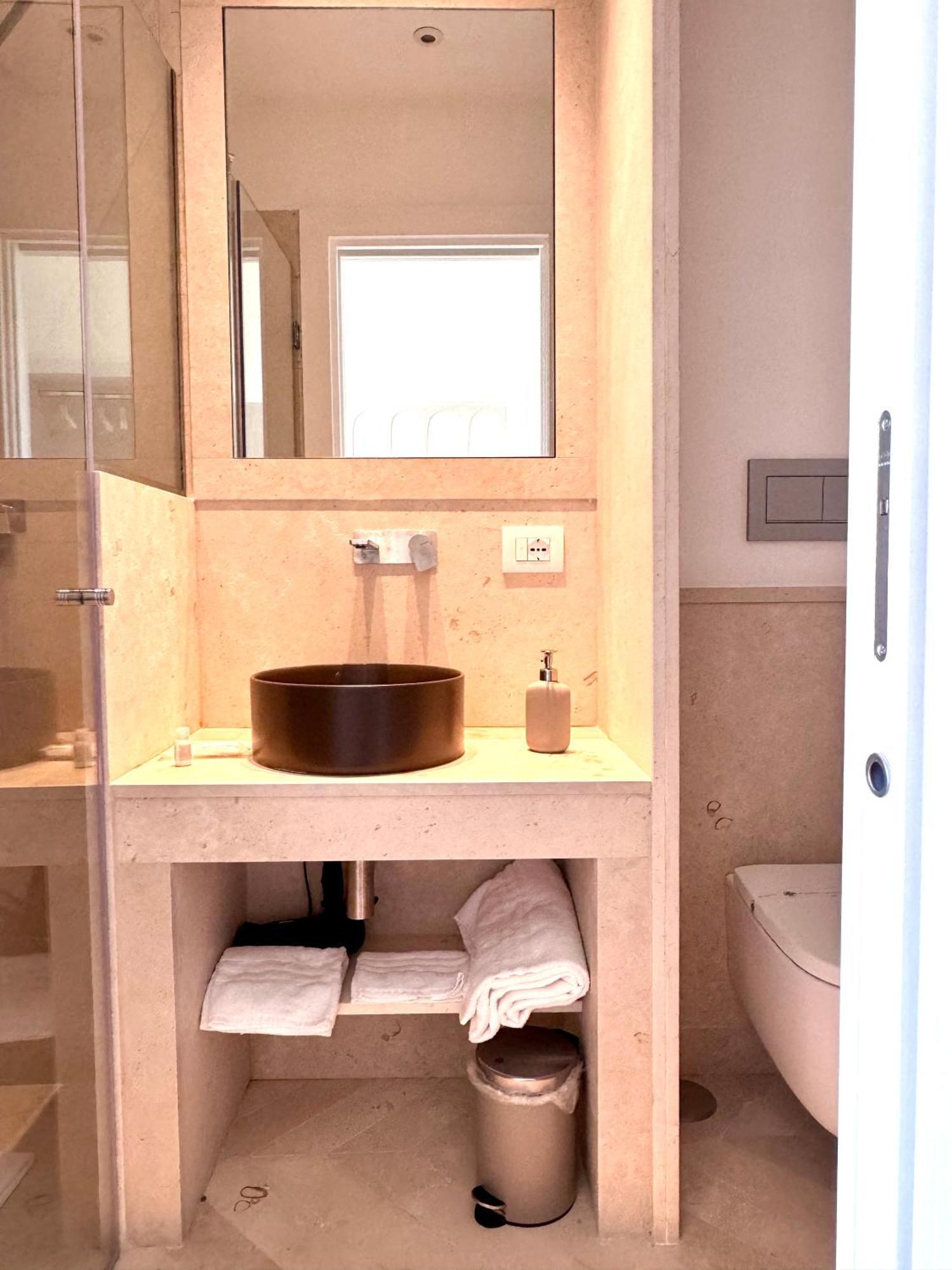 Diff'Rent Souls Rooms - Luxury Accomodation Сорренто Экстерьер фото
