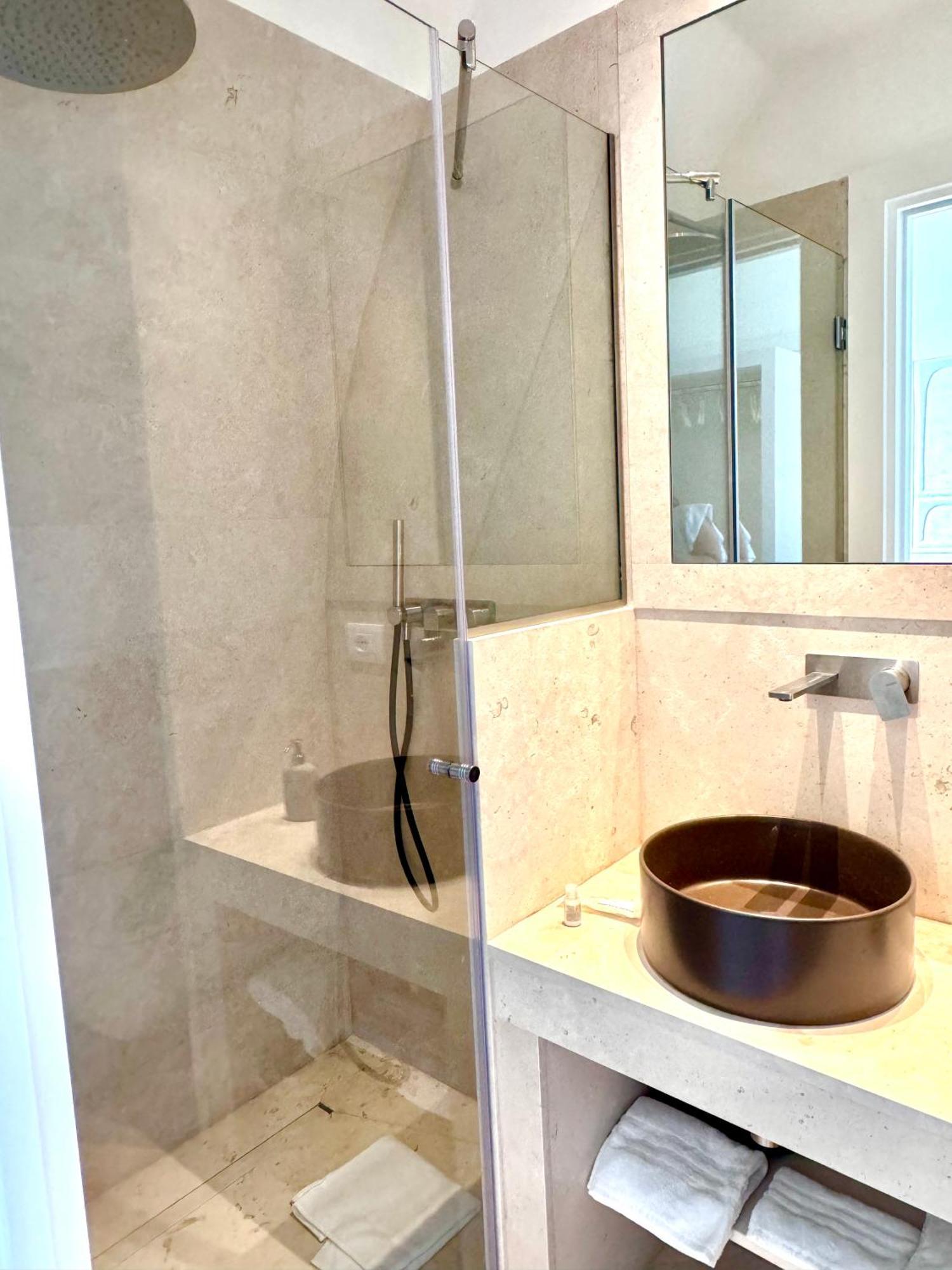 Diff'Rent Souls Rooms - Luxury Accomodation Сорренто Экстерьер фото
