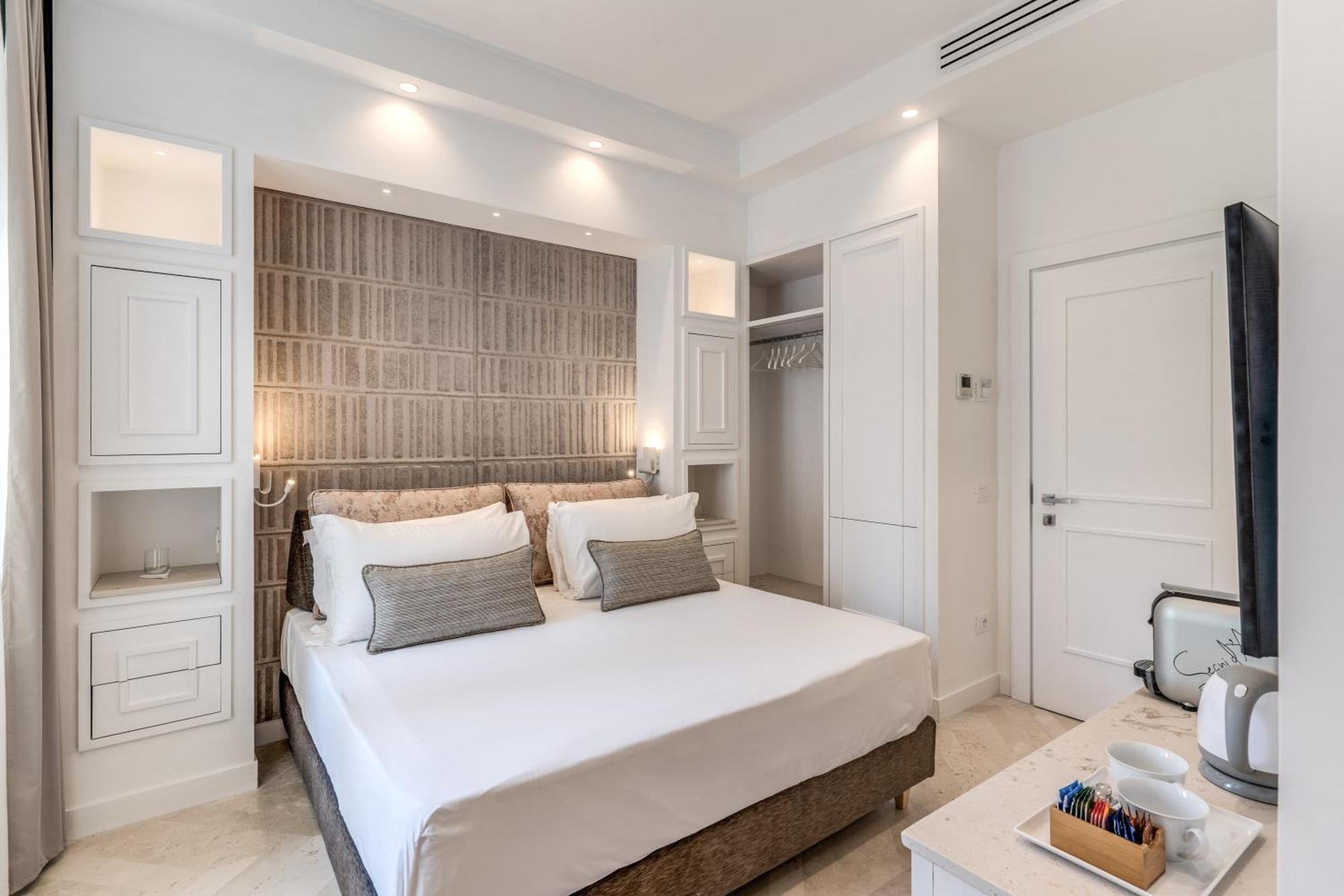 Diff'Rent Souls Rooms - Luxury Accomodation Сорренто Экстерьер фото