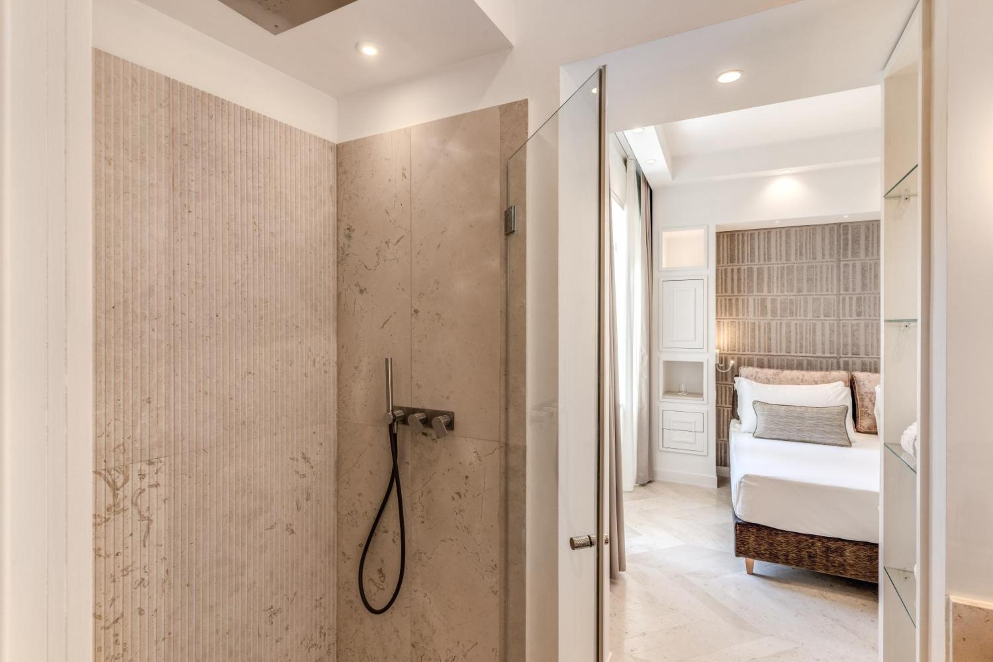 Diff'Rent Souls Rooms - Luxury Accomodation Сорренто Экстерьер фото
